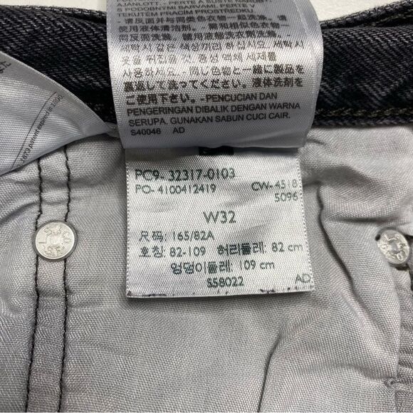 Levi’s 501 Black Cut-Off Raw Hem Shorts Festival Sz 32 - Picture 7 of 10